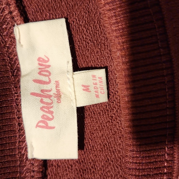 ❤️ PEACH LOVE CALIFORNIA GAME DAY SEQUIN FOOTBALL PUFF SLEEVE TOP, MEDIUM - Picture 9 of 14